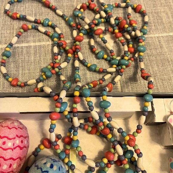 Bundle of Easter Decor - Used once to display on Easter Tree - Use in Any Way!🐣 - Picture 5 of 10